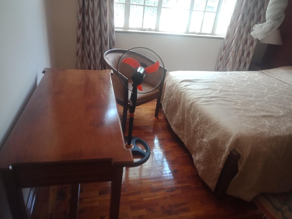 Serviced 3 Bed Apartment with En Suite in Riverside - 14