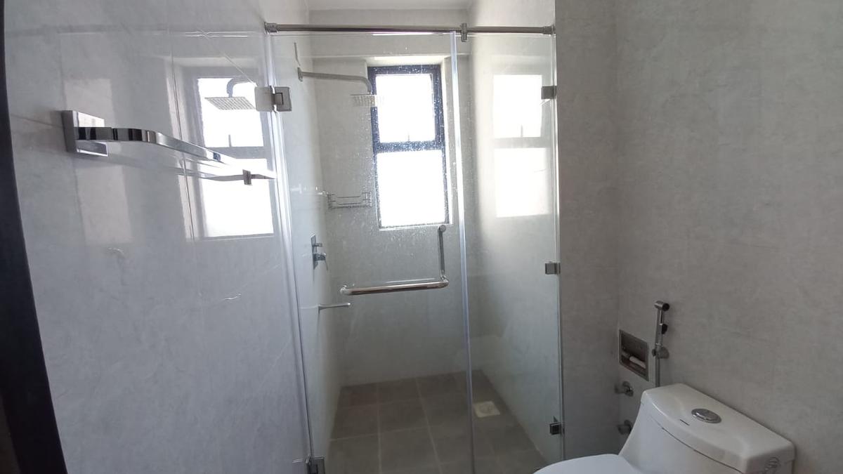 4 Bed Apartment with En Suite in General Mathenge - 11