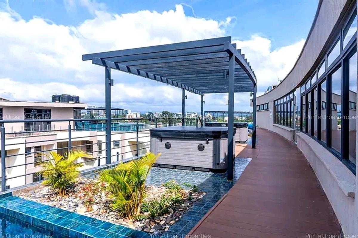 4 Bed Apartment with En Suite in Riverside - 14