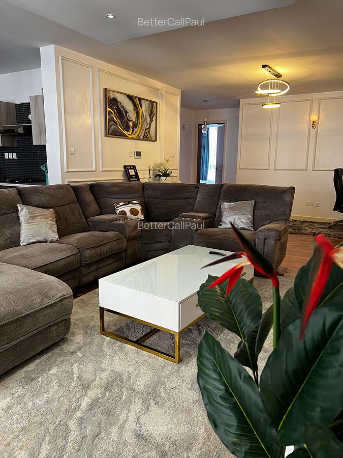 Serviced 2 Bed Apartment with En Suite at Kitale Lane - 2