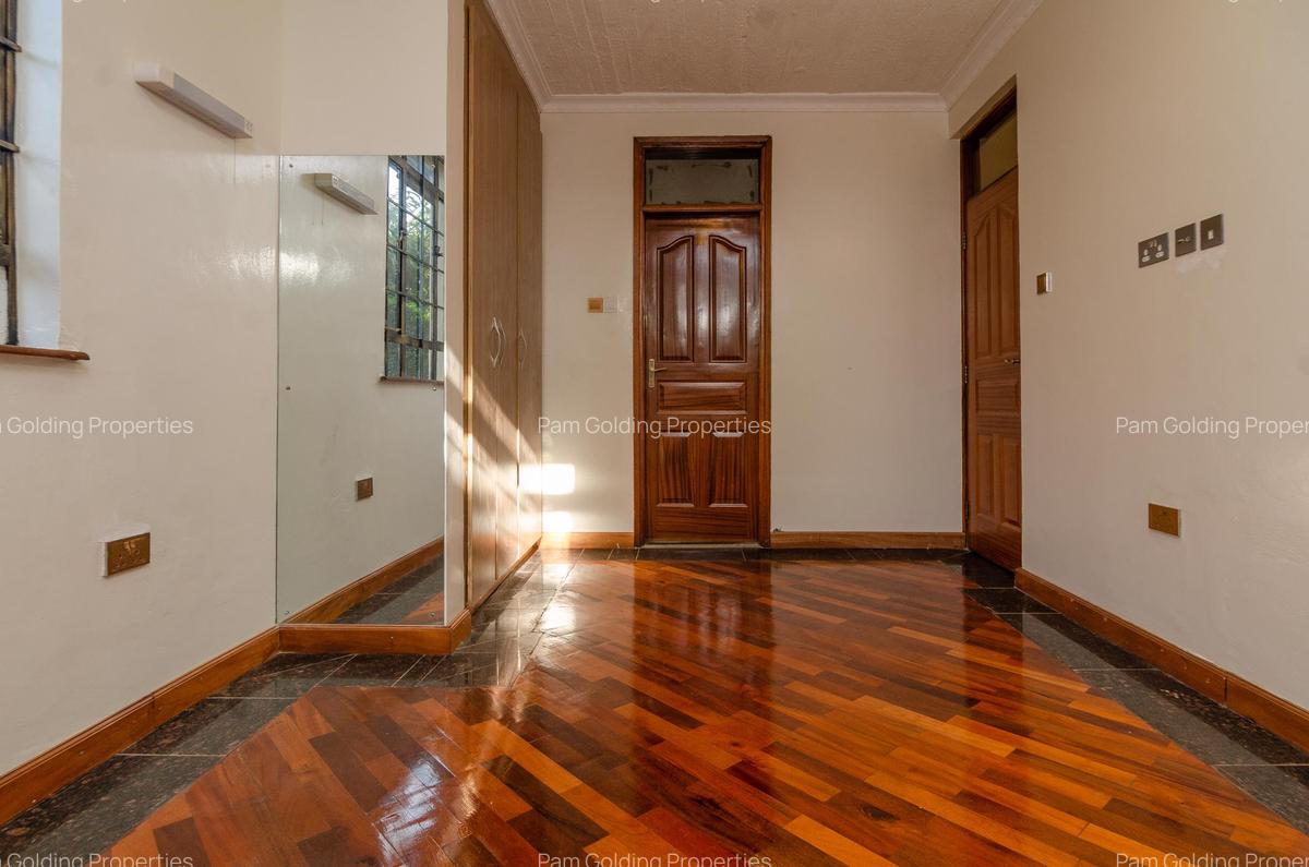 4 Bed House with Swimming Pool in Runda - 9