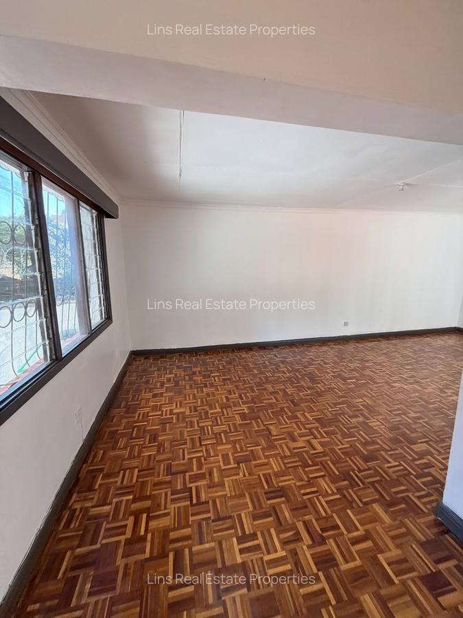 4 Bed Townhouse with En Suite in Lavington - 4