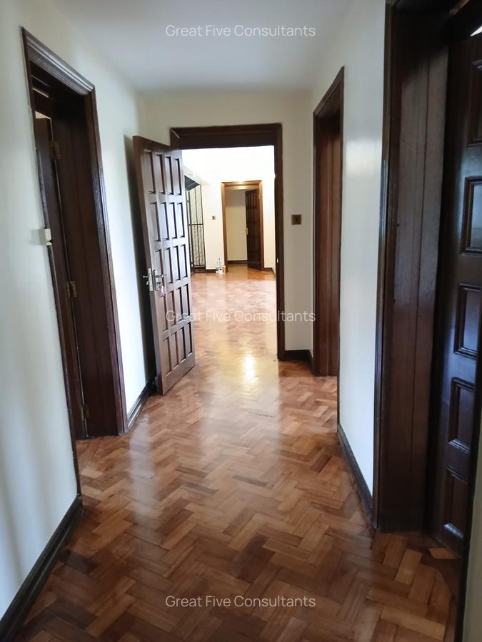 5 Bed Villa with En Suite in Gigiri - 15