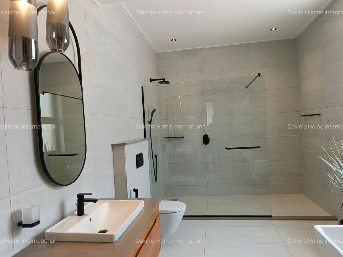 4 Bed Villa with En Suite in Loresho - 17