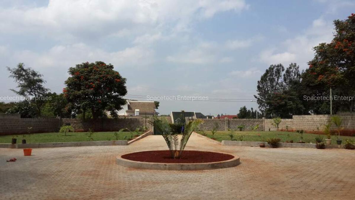 5 Bed House with En Suite in Runda - 5