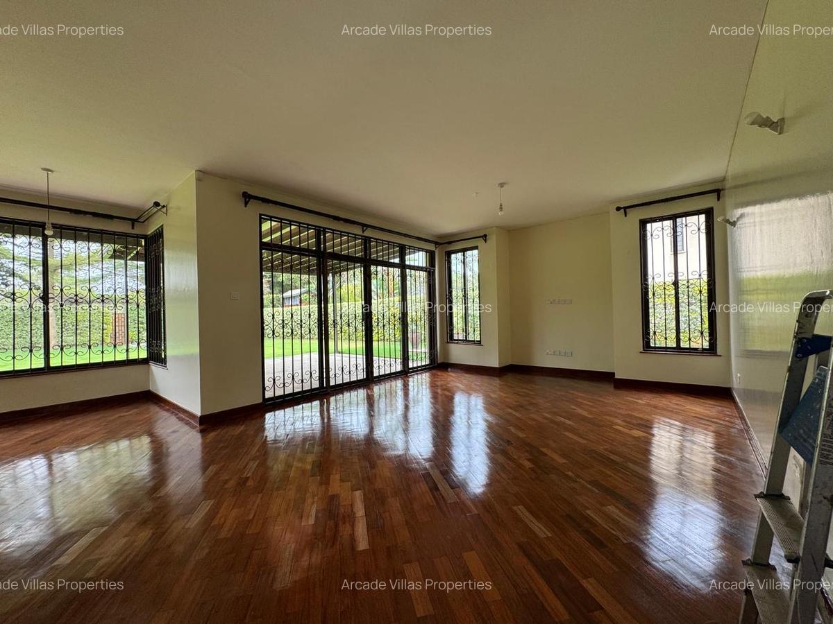 4 Bed Townhouse with En Suite in Runda - 2