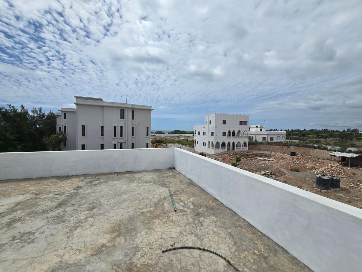 6 Bed House with En Suite in Watamu - 17