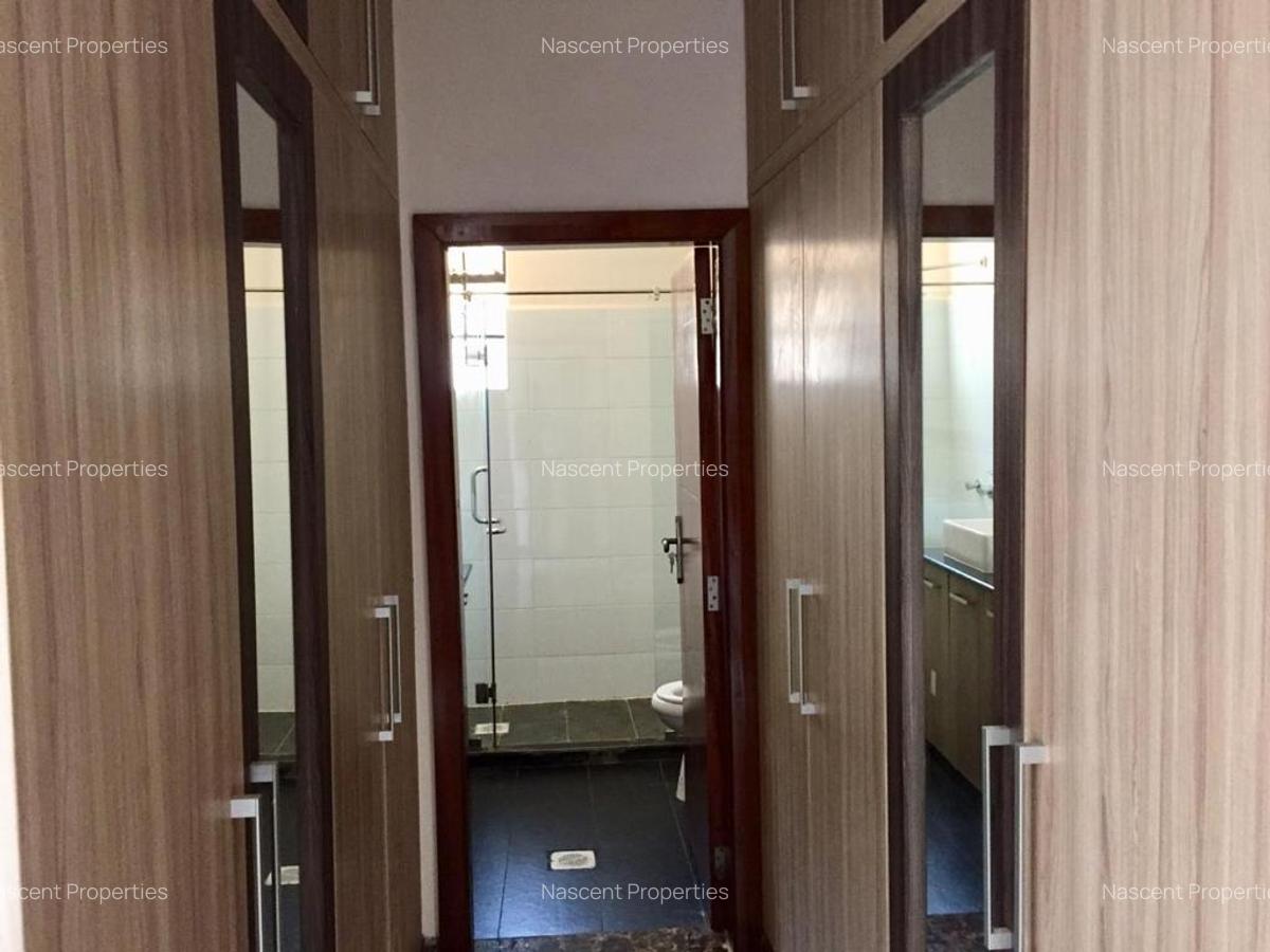 5 Bed Townhouse with En Suite in Kitisuru - 8