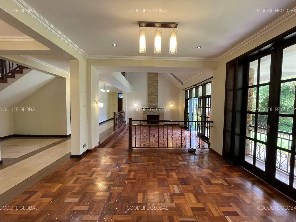 4 Bed Villa with En Suite at Rosslyn - 6