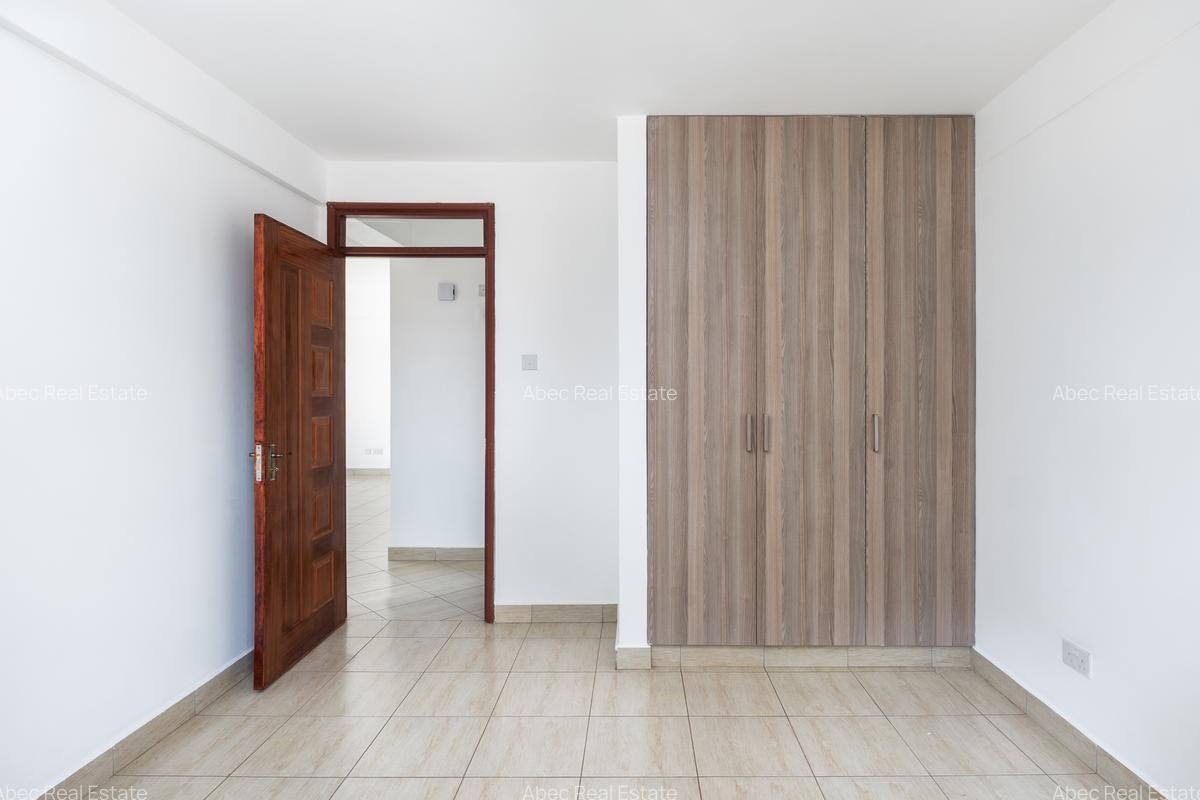 2 Bed Apartment with En Suite at Naivasha Road - 14