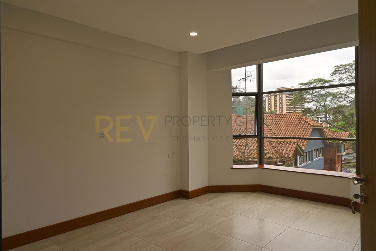 3 Bed Apartment with En Suite in Westlands Area - 8