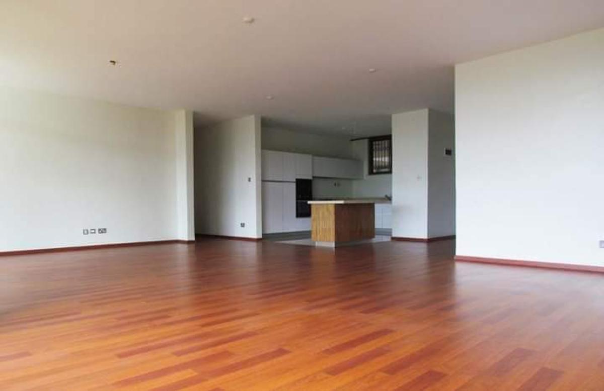 3 Bed Apartment with En Suite in Parklands - 2