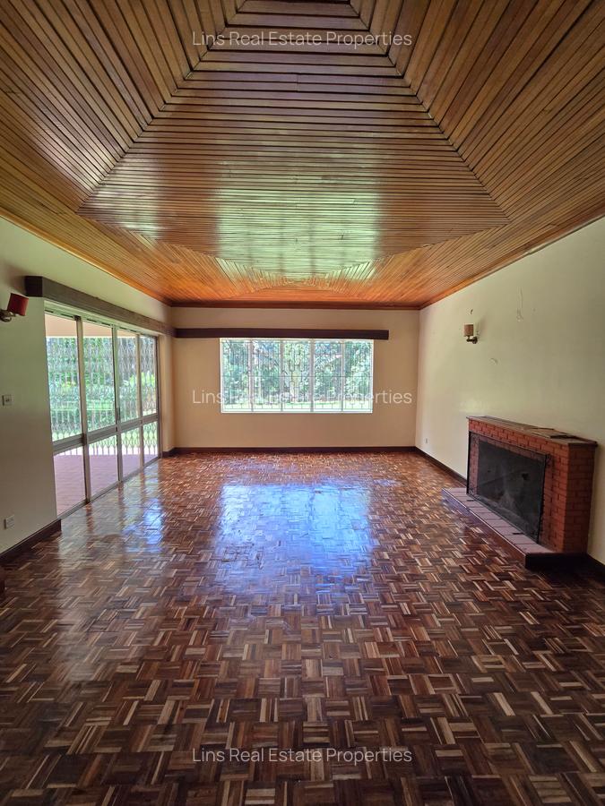 4 Bed House with En Suite in Runda - 10