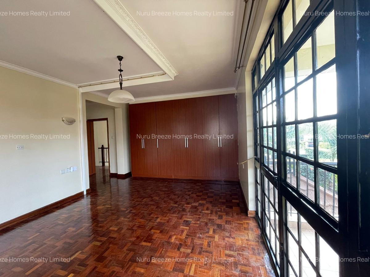 4 Bed Townhouse with En Suite in Loresho - 13