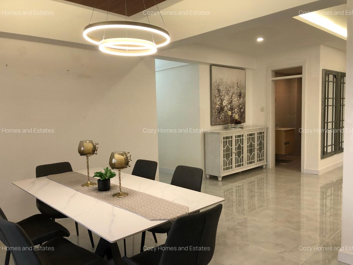 3 Bed Apartment with En Suite at Lavington - 15