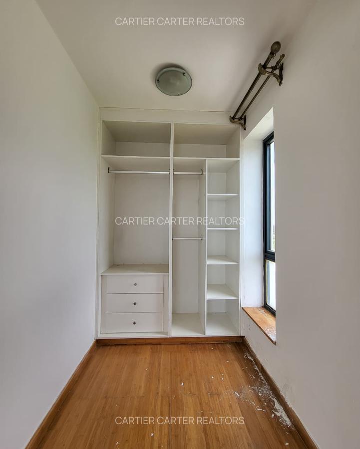 Serviced 2 Bed Apartment with En Suite in Garden Estate - 9