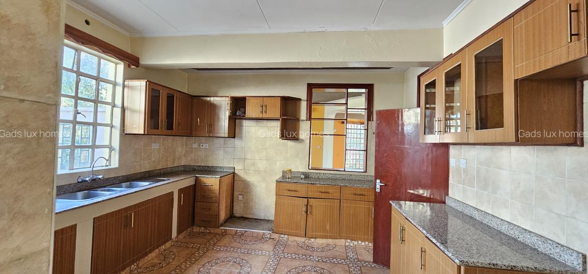 4 Bed Townhouse with En Suite at Karen - 6