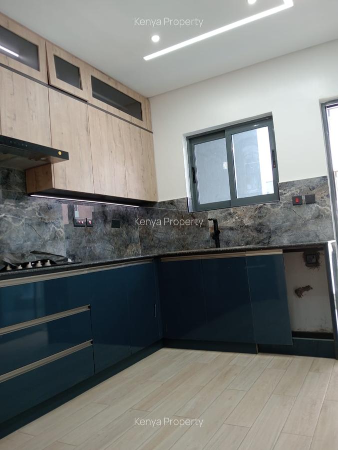 2 Bed Apartment with En Suite at Argwings Kodhek Road - 12