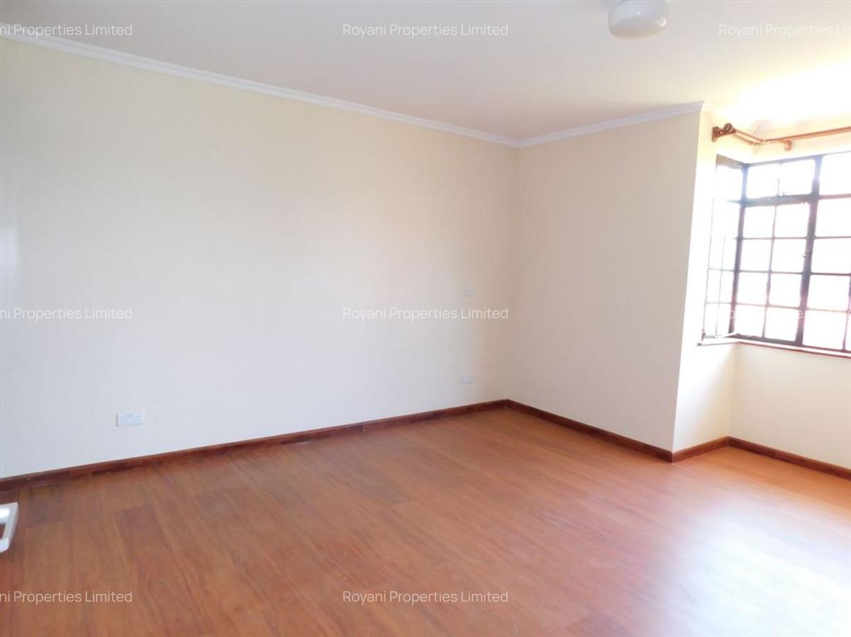 4 Bed House with En Suite at Fourways Junction Estate - 9