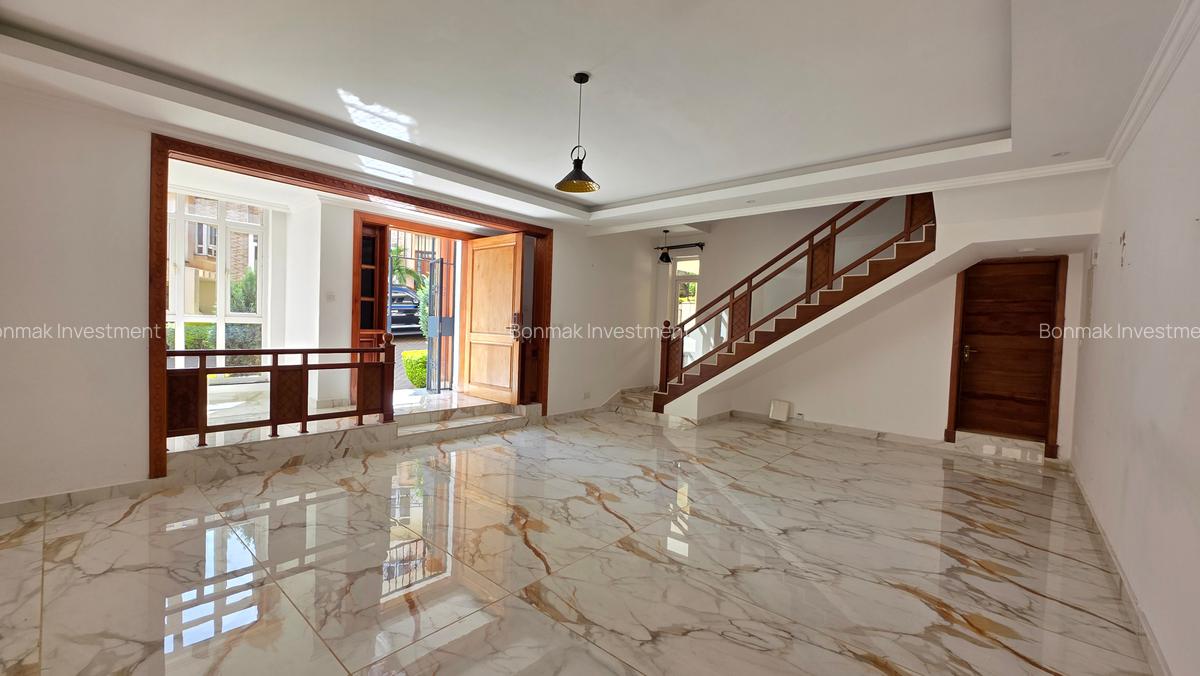 5 Bed Townhouse with En Suite at Chalbi Drive - 6