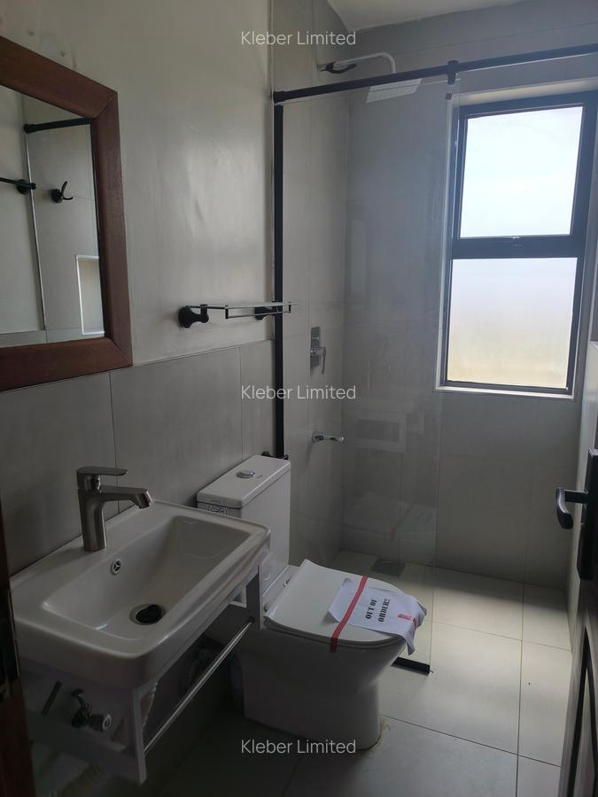 4 Bed Villa with En Suite at Eastern Bypass - 15
