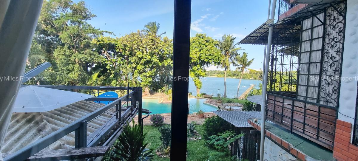 Serviced 3 Bed Apartment with En Suite at La-Marina Mtwapa - 20