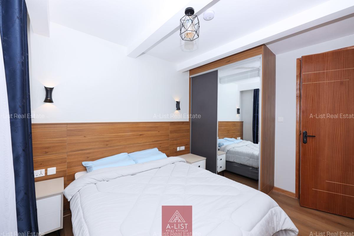 2 Bed Villa with Garden at Ridgeways - 10