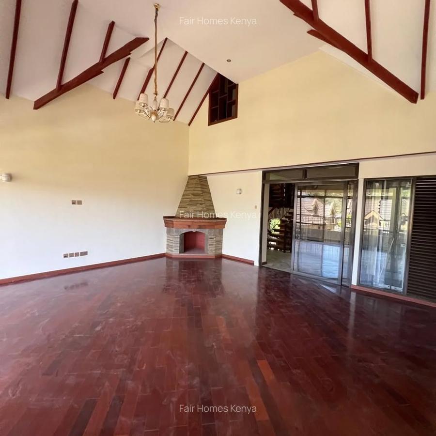 5 Bed Townhouse with En Suite at Lavington Green - 9