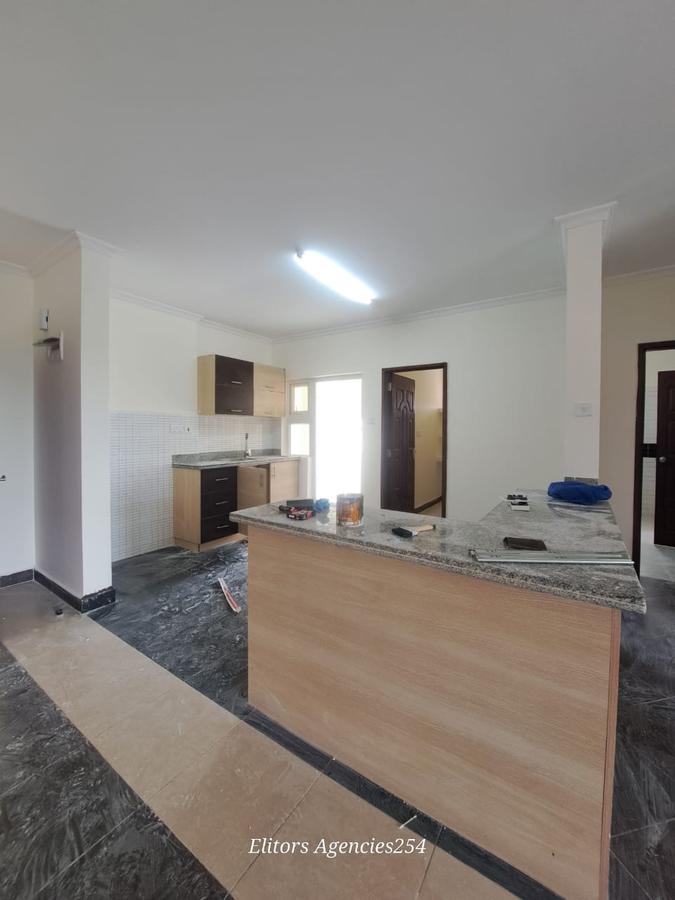 2 Bed Apartment with En Suite at Hatheru Road - 5