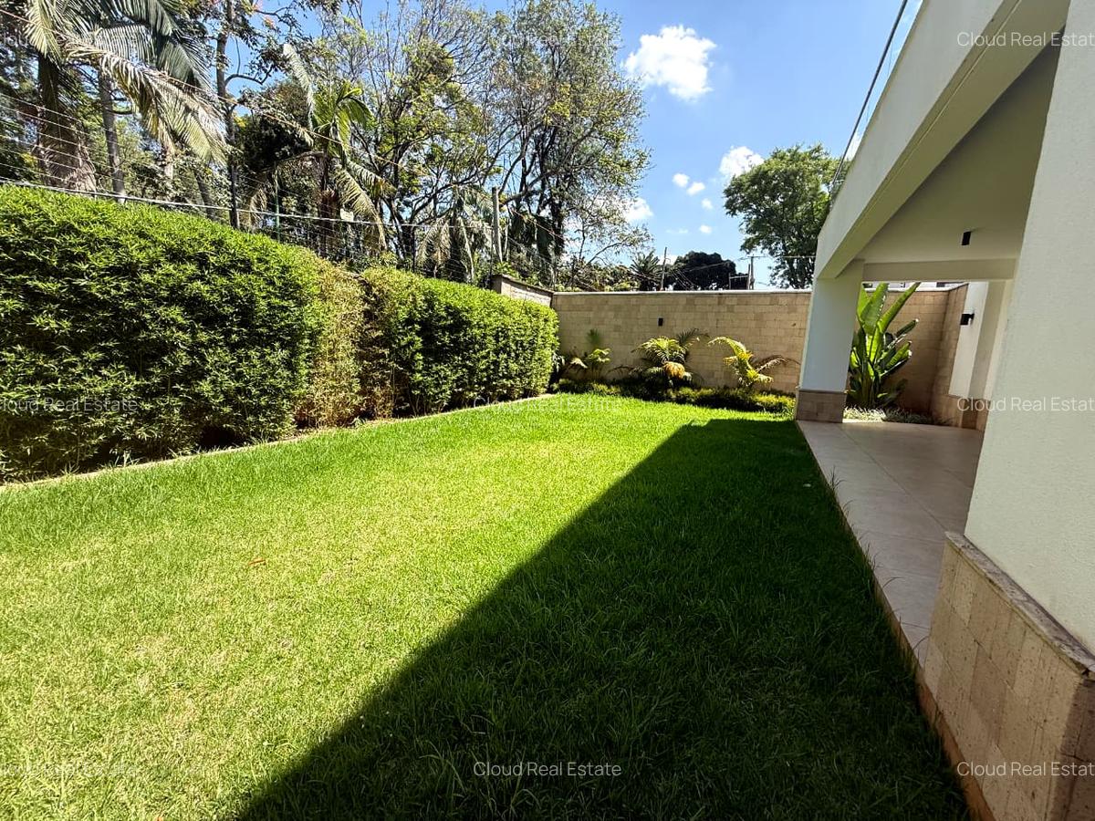 5 Bed House with En Suite in Kyuna - 14