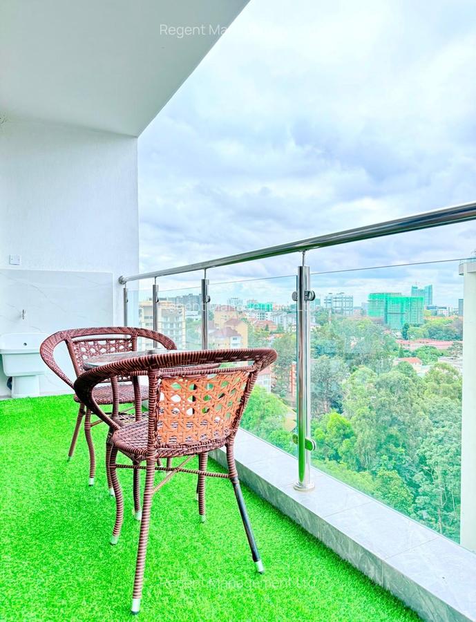 2 Bed Apartment with En Suite at Riverside Drive - 11