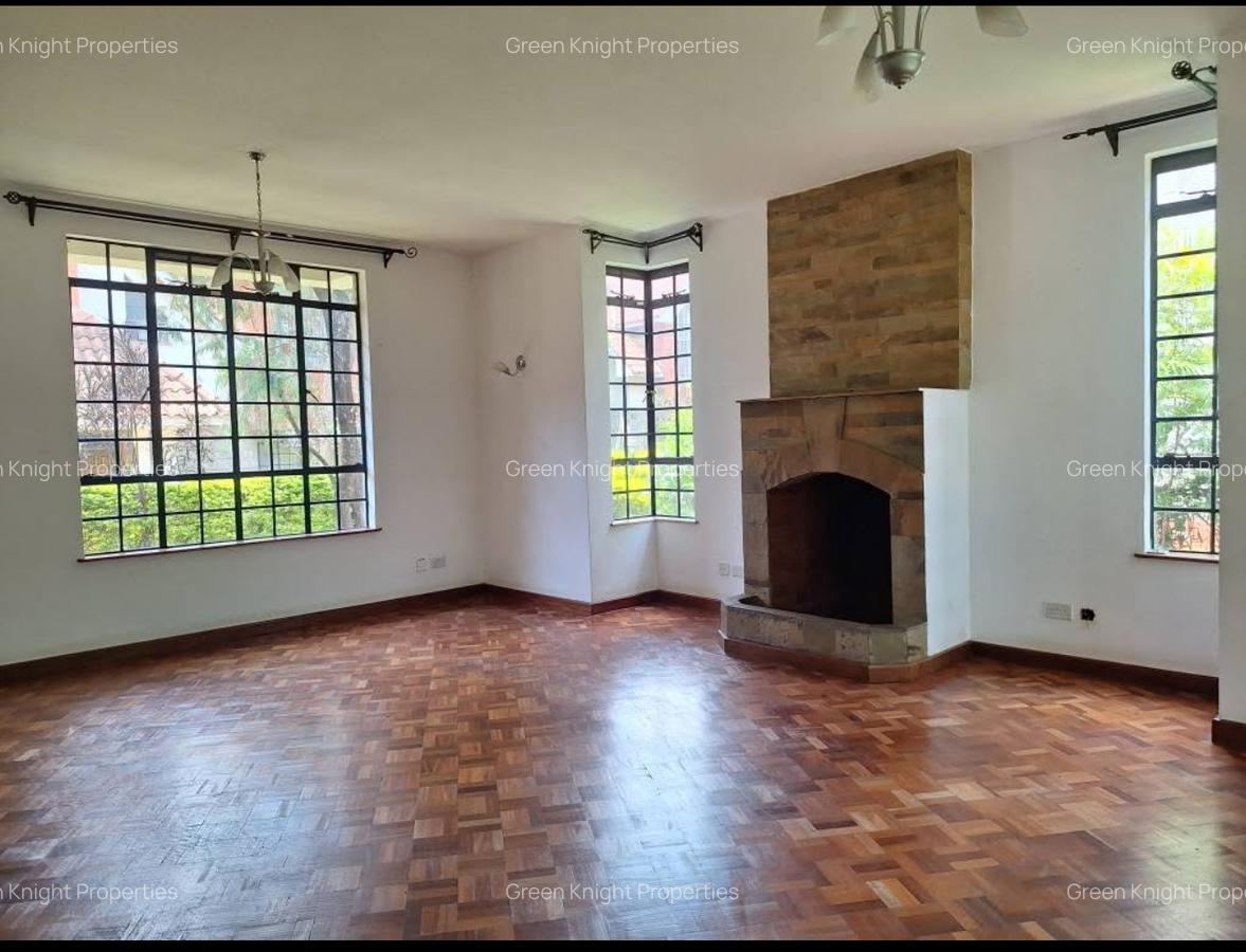 4 Bed Townhouse with En Suite in Lavington - 3