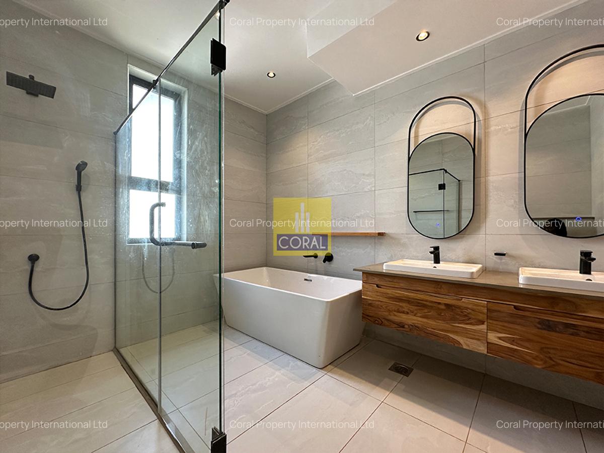 4 Bed Apartment in Loresho - 15