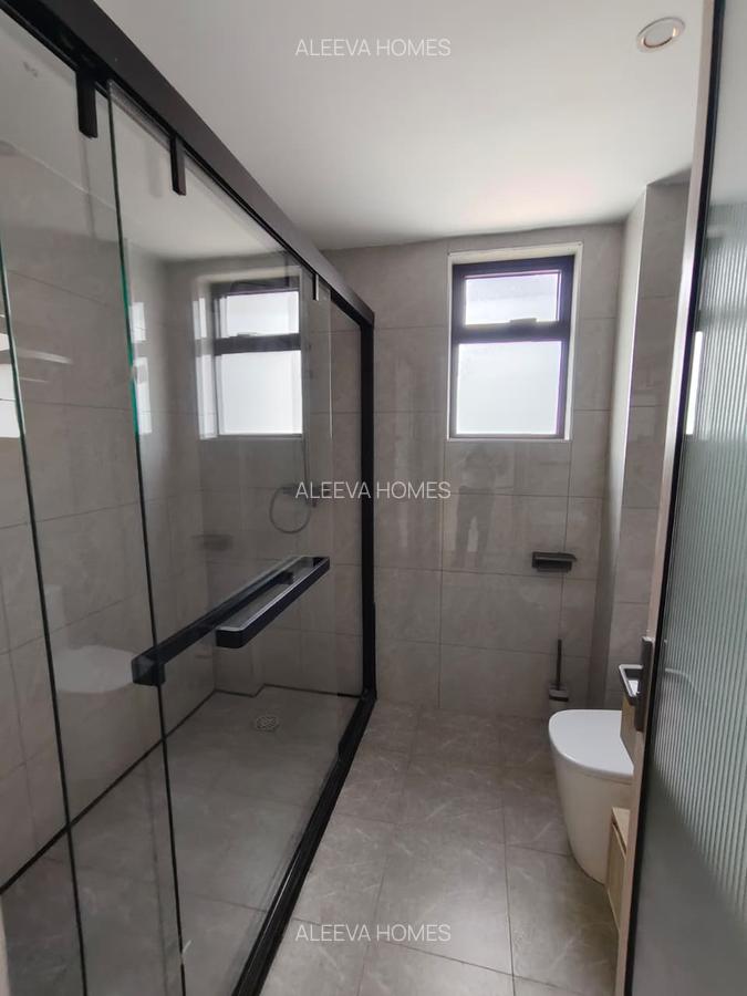 3 Bed Apartment with En Suite in Riverside - 16