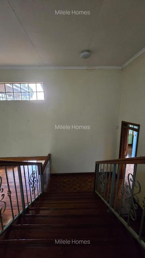 4 Bed Townhouse with En Suite at Migori Road - 16