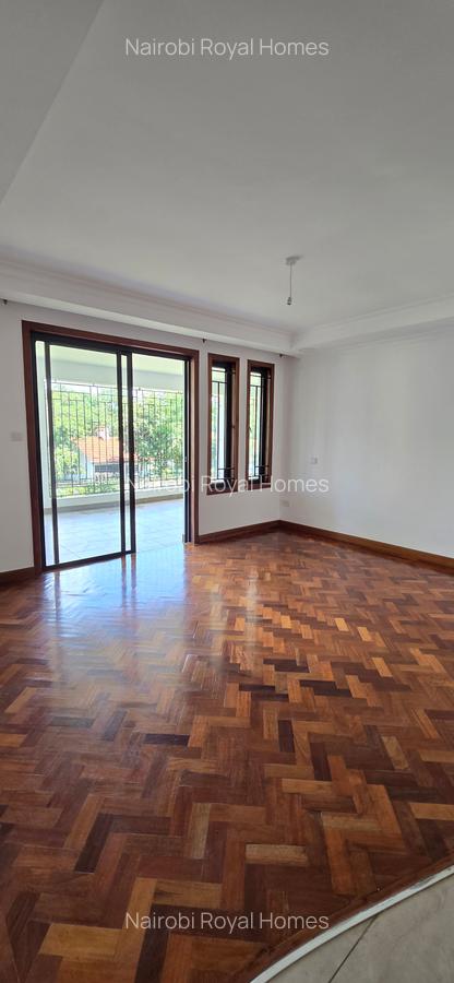 6 Bed Townhouse with En Suite at Lavington Green - 13