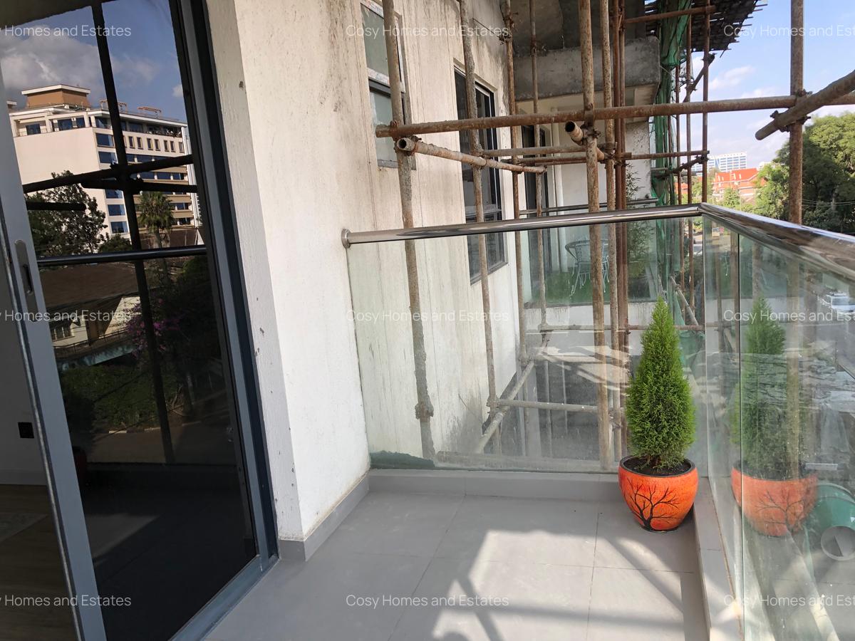 2 Bed Apartment with En Suite at Gtc - 8