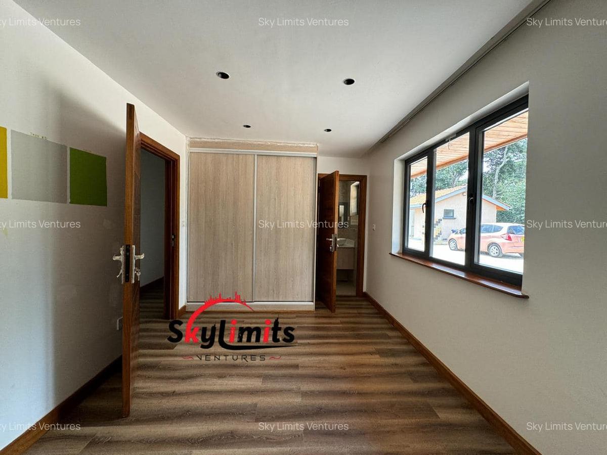 3 Bed House with En Suite at Loresho Ridge - 11