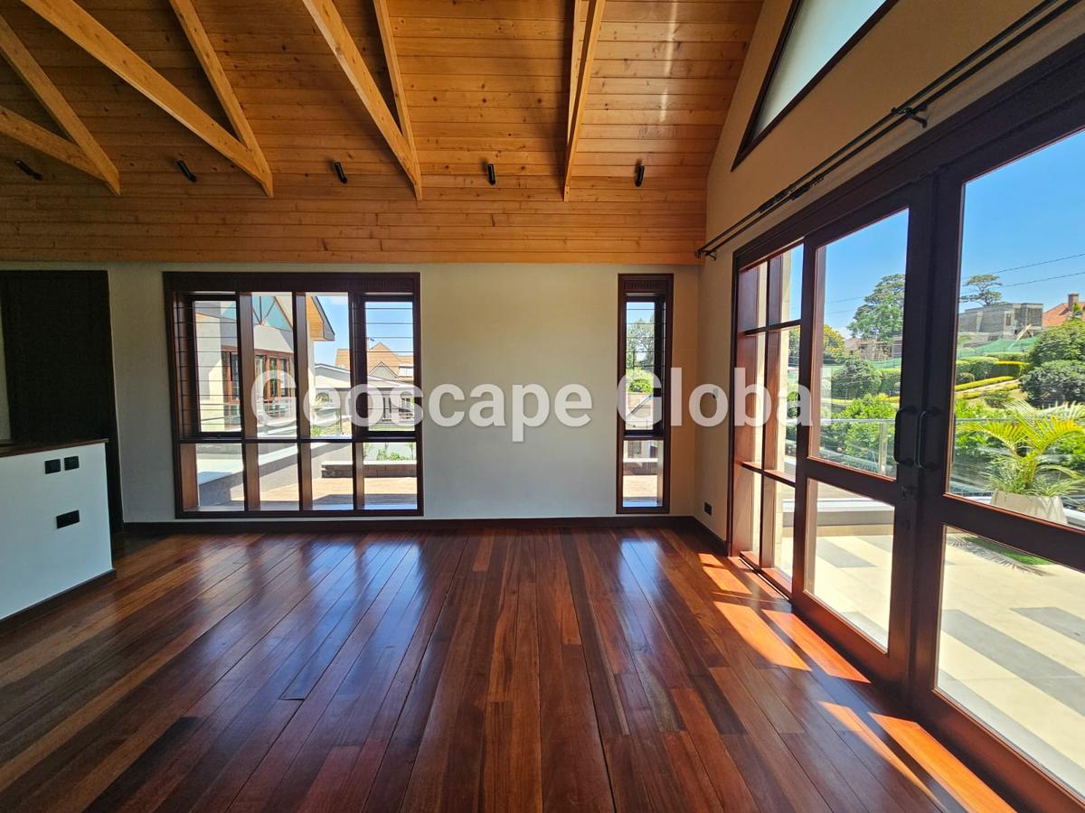 5 Bed House with En Suite in Runda - 19