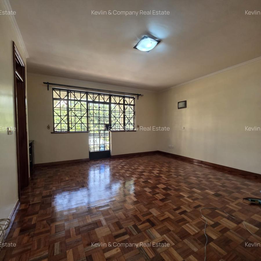 5 Bed Townhouse with En Suite in Kileleshwa - 13