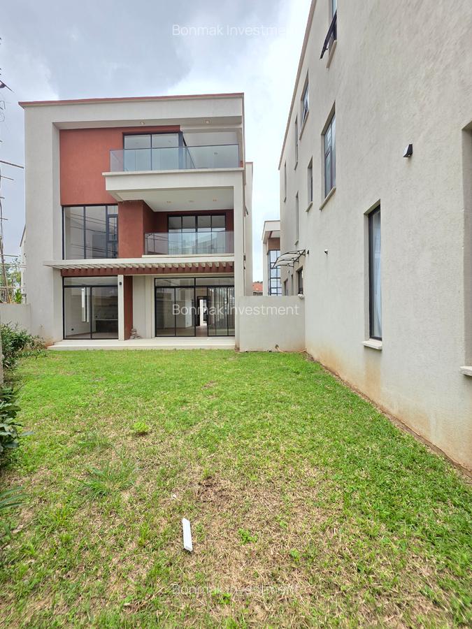 5 Bed Townhouse with En Suite at Issac Gathanju - 5