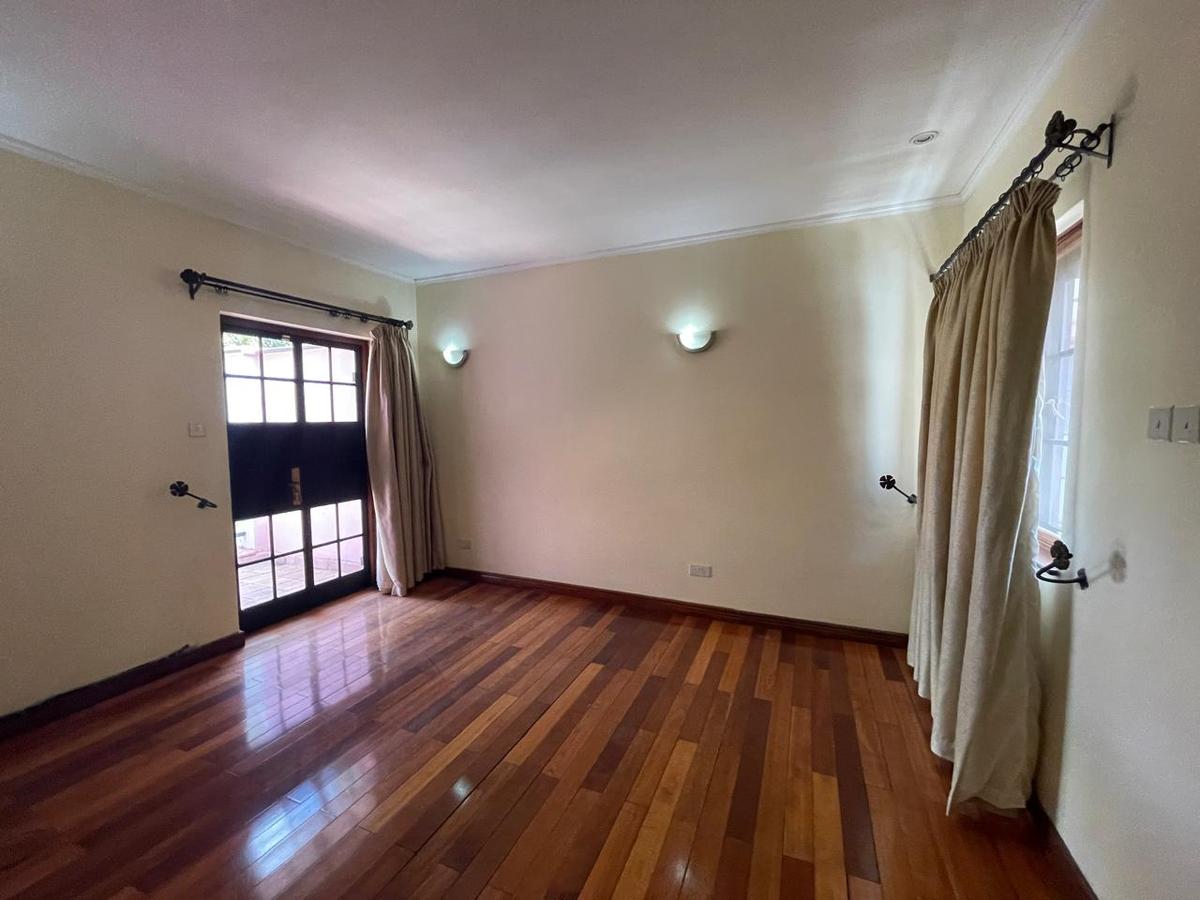 4 Bed Townhouse with En Suite at General Mathenge - 4