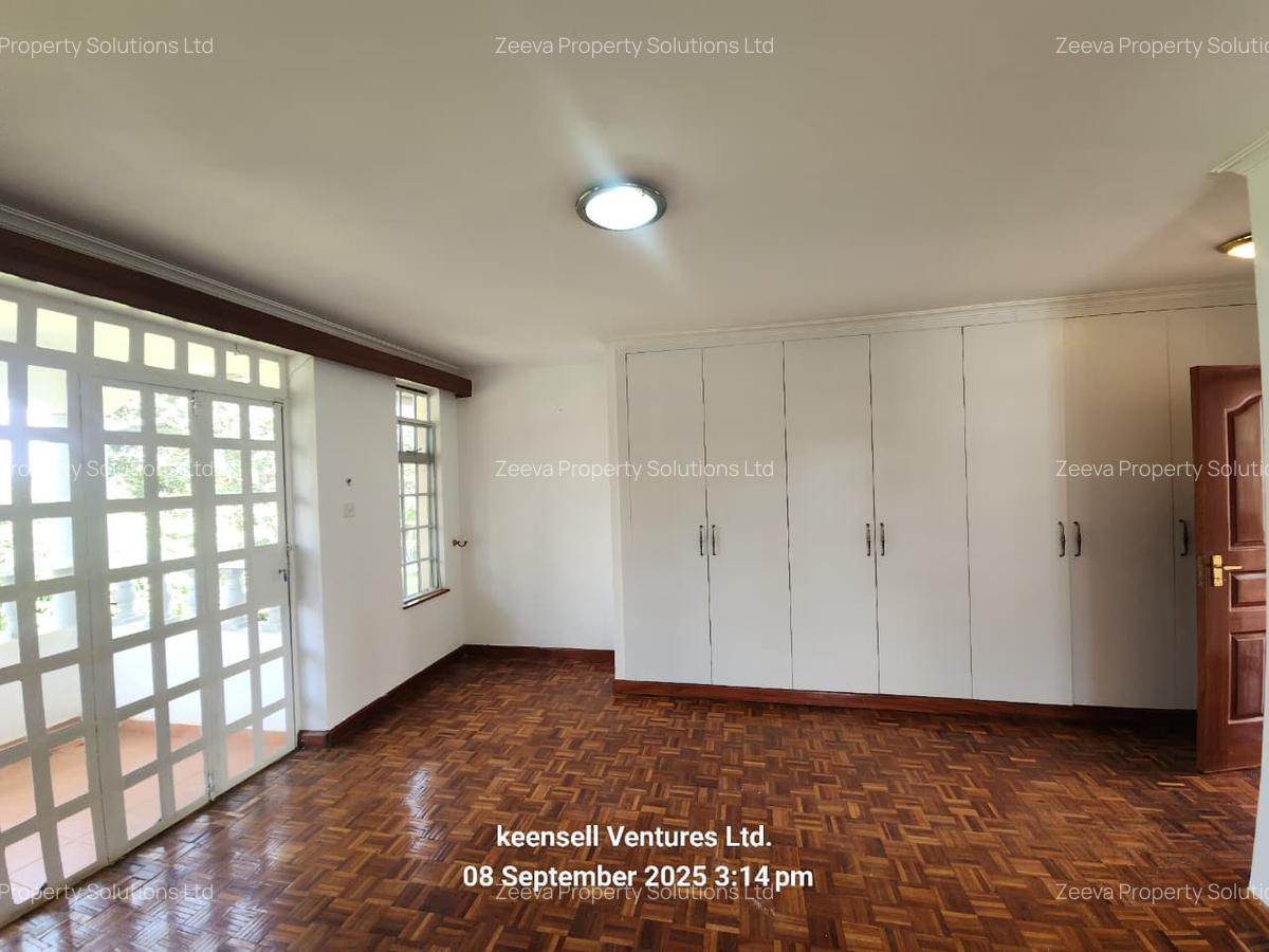 4 Bed Townhouse with En Suite in Nyari - 14