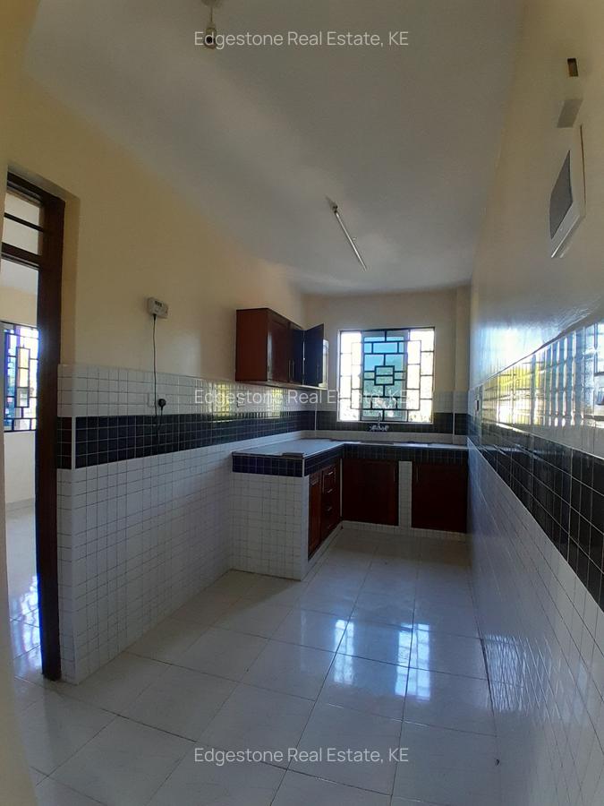 2 Bed Apartment with En Suite in Mtwapa - 8