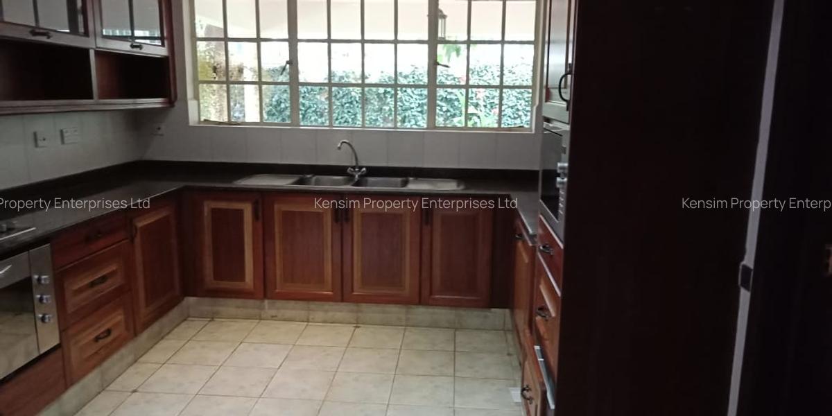 4 Bed Townhouse with En Suite in Runda - 7