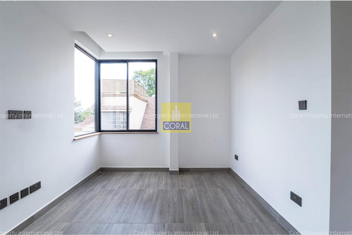5 Bed Villa in Lavington - 3