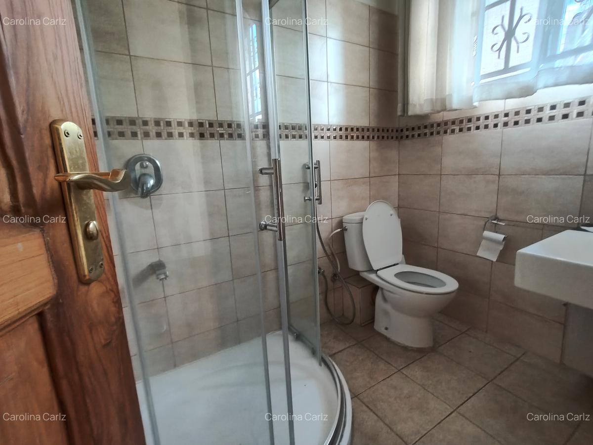 5 Bed Townhouse with En Suite at Spring Valley - 12