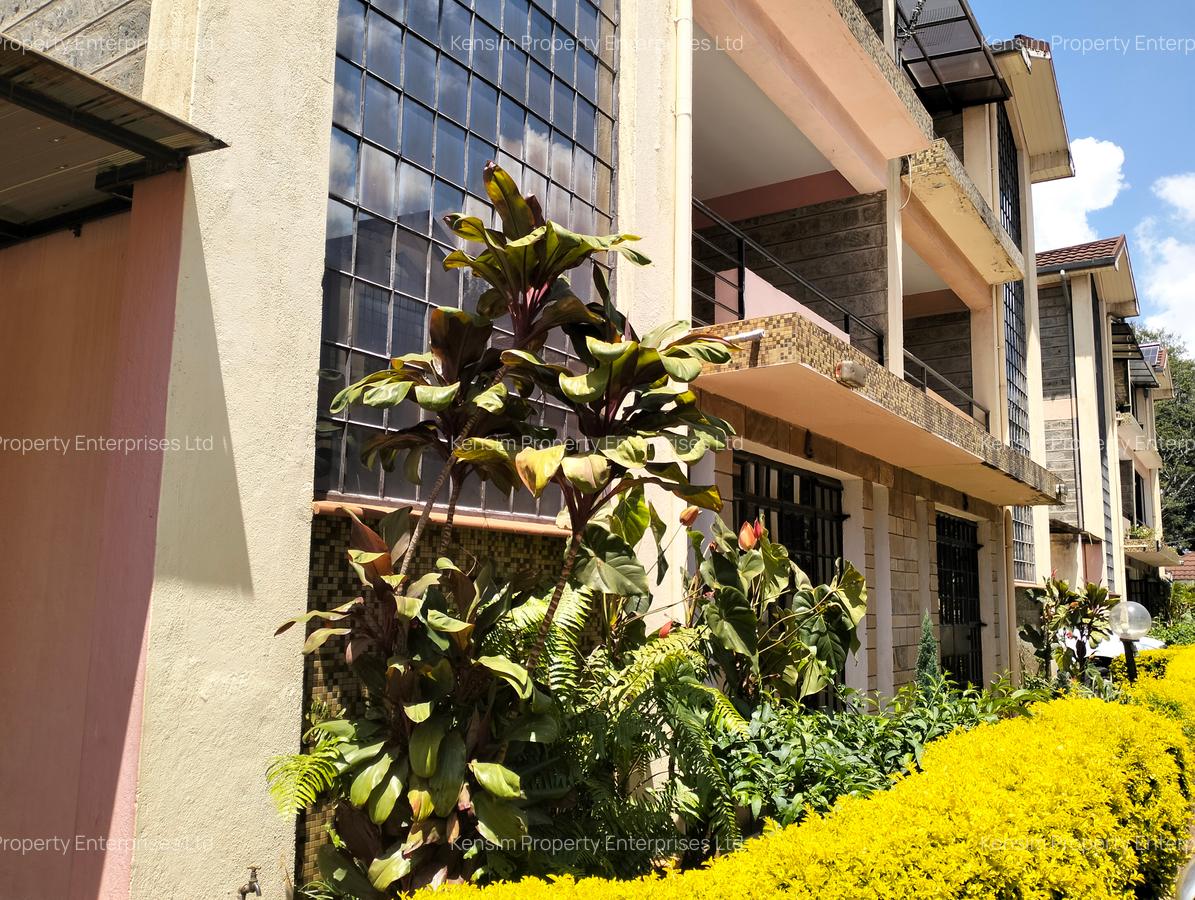 4 Bed Townhouse with En Suite in Lavington - 1