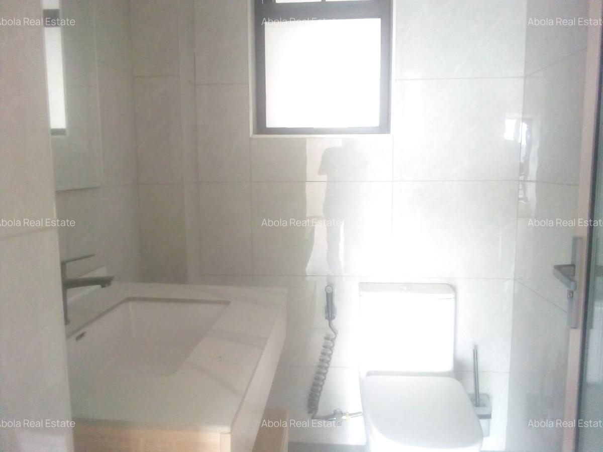 2 Bed Apartment with En Suite at Riverside Drive - 3