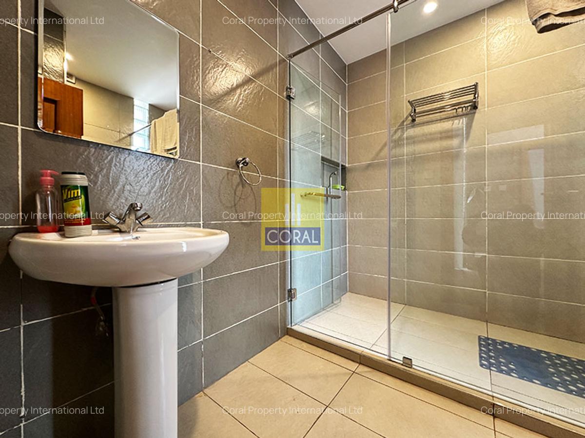 4 Bed House with Swimming Pool in Runda - 6